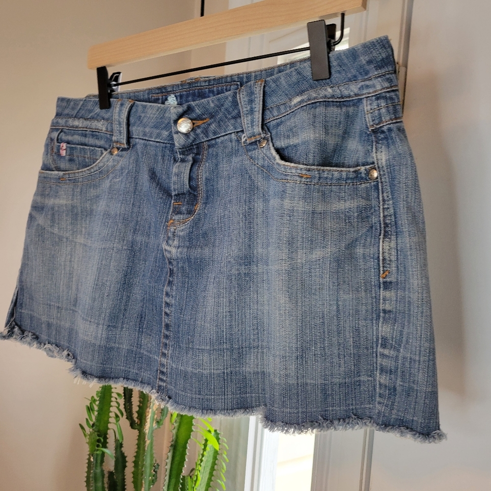 Candies Jeans‎ Y2K Mini Jean Skirt, Size Juiniors 13, 26in Waist - Picture 3 of 9